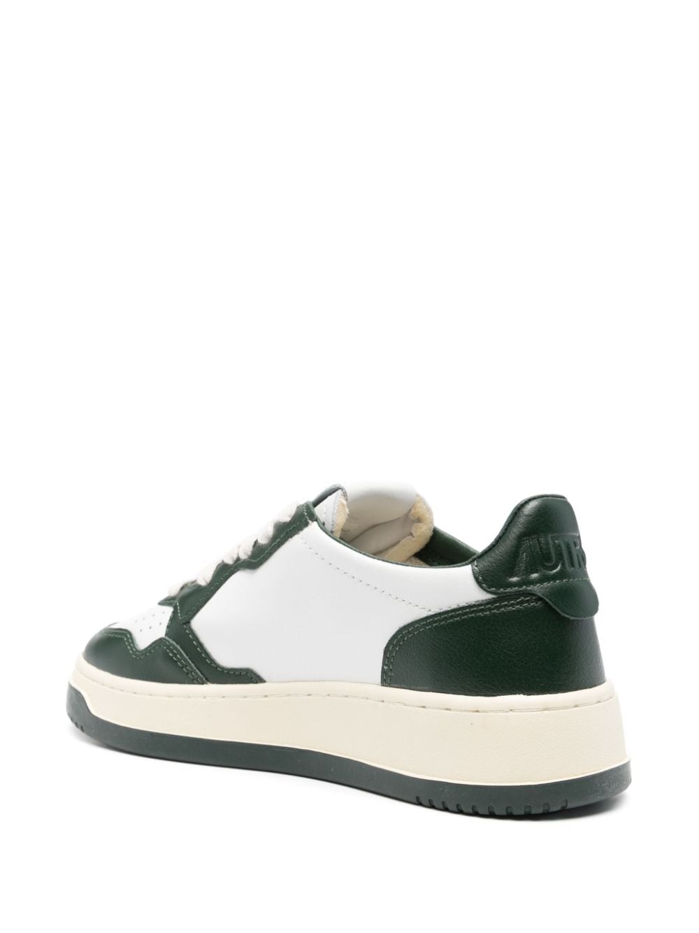 Medalist low leather sneakers