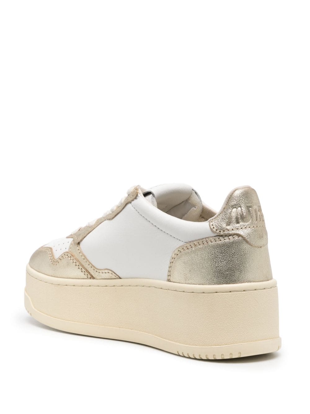 Platform low leather sneakers