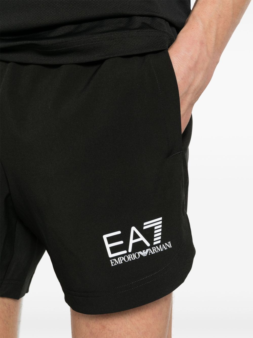 Logo shorts