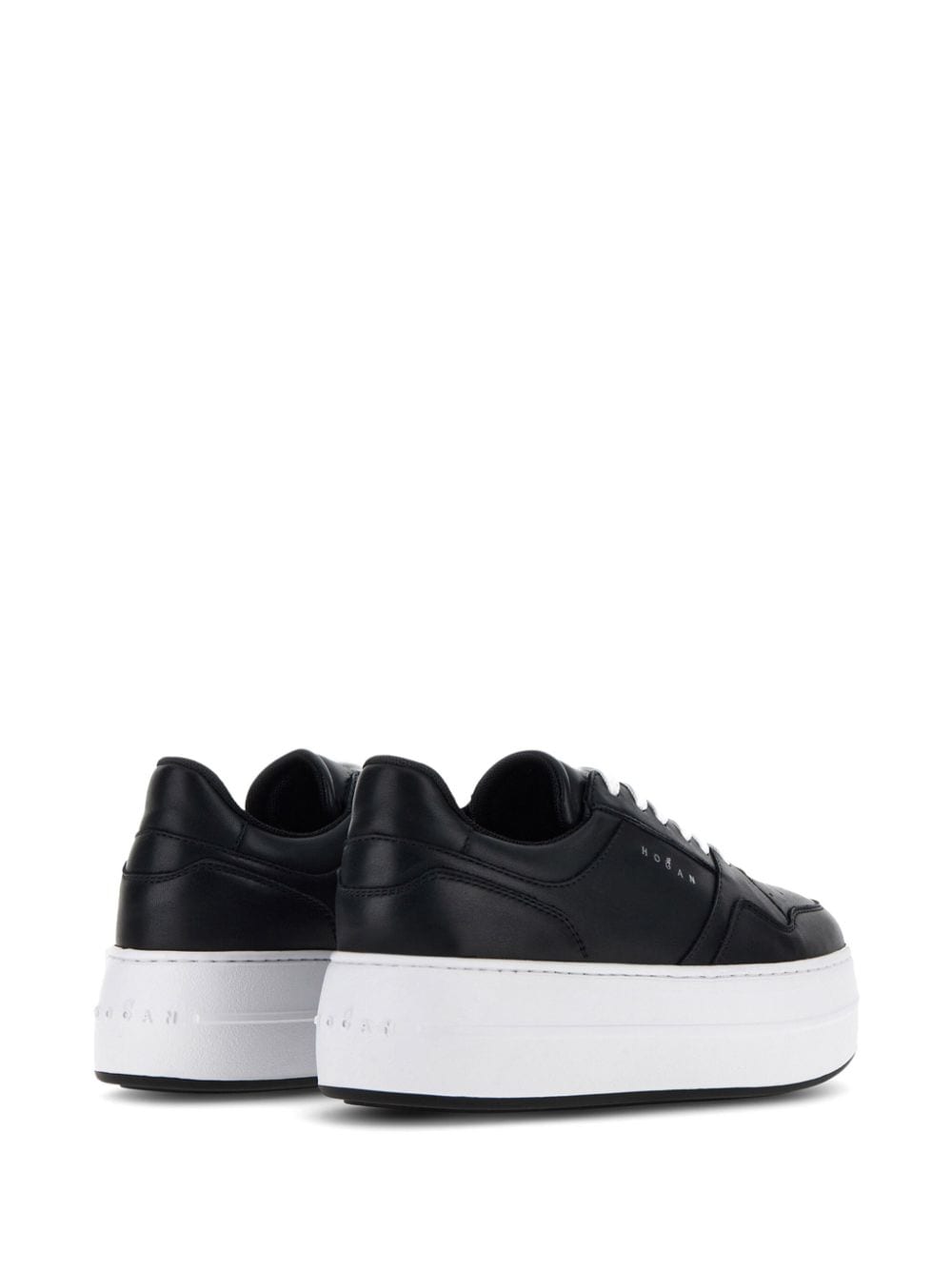 H670 leather sneakers