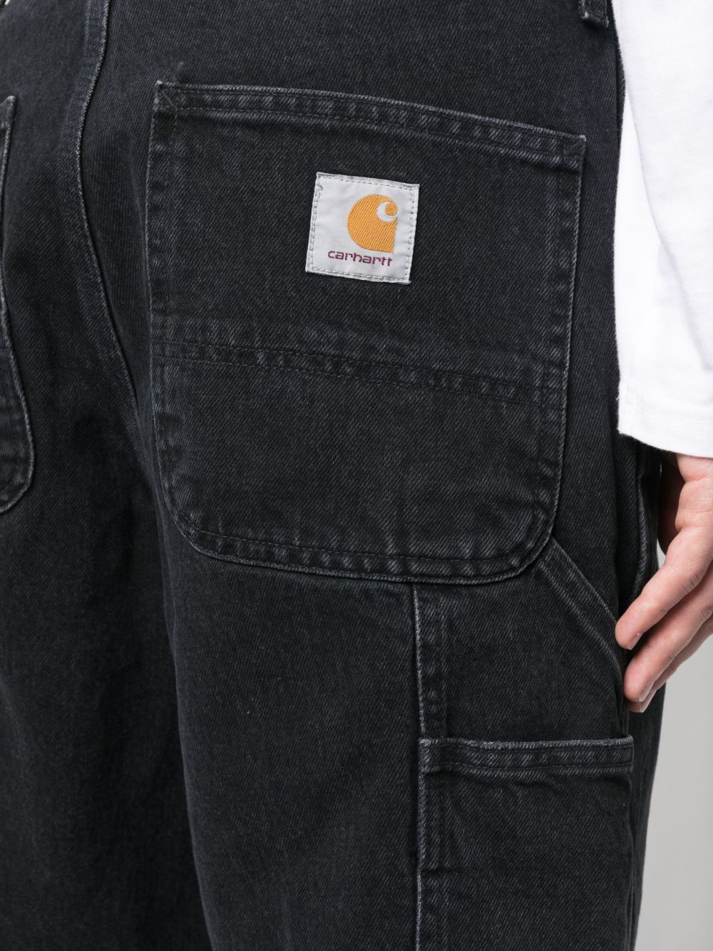 Single knee denim jeans