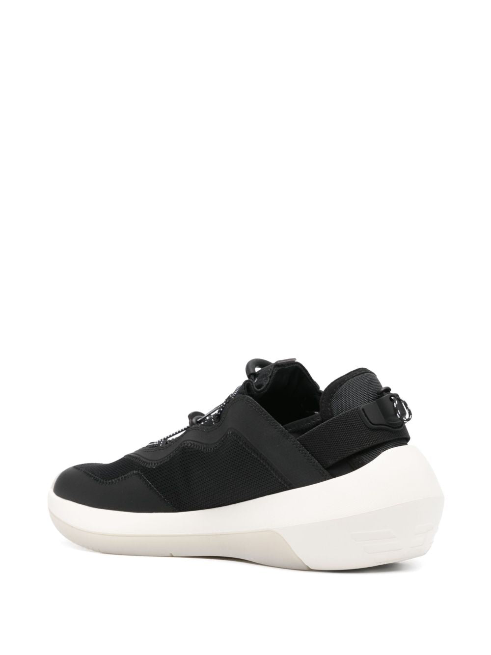 Mesh sneakers