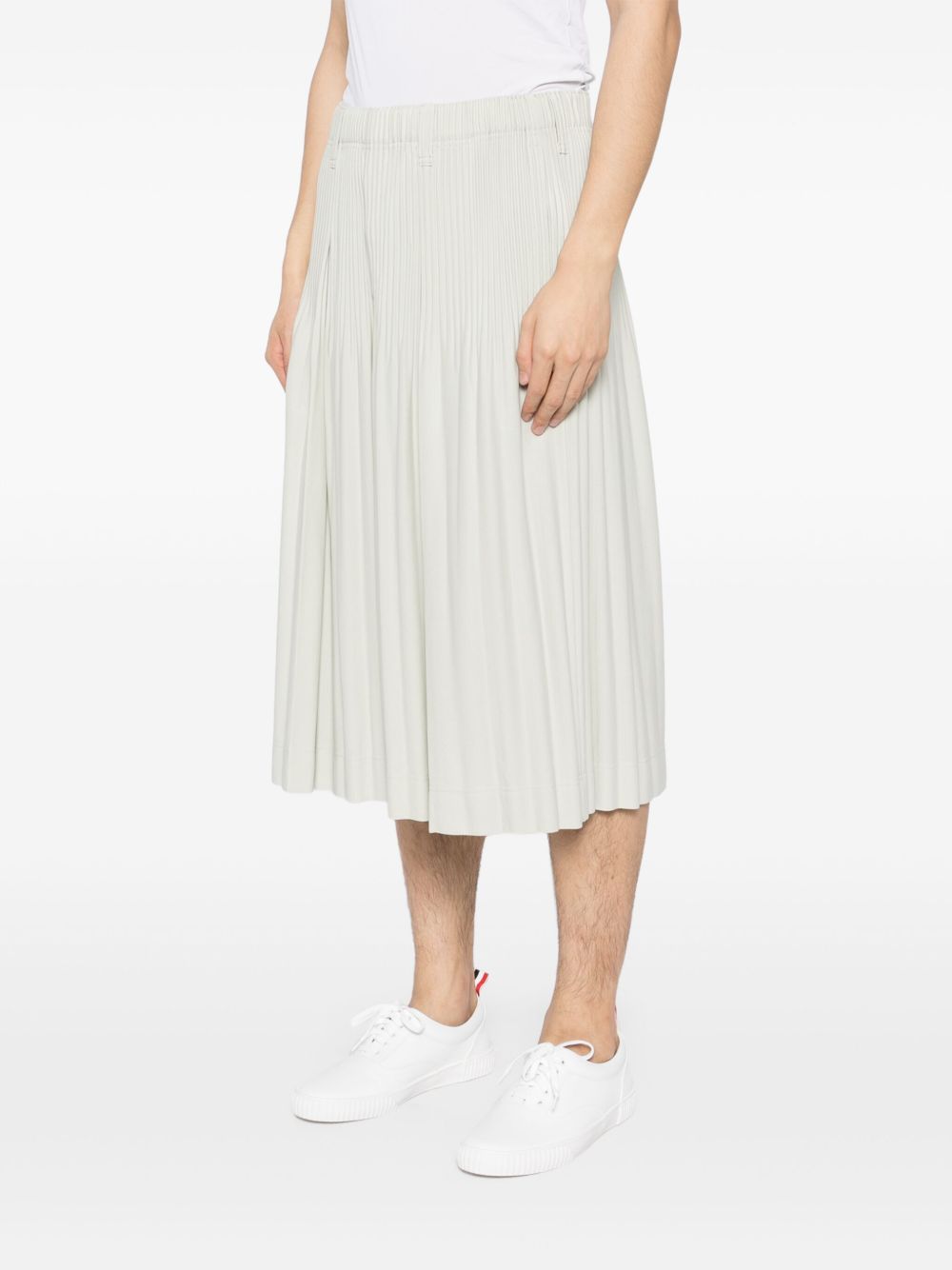Pleated trousers