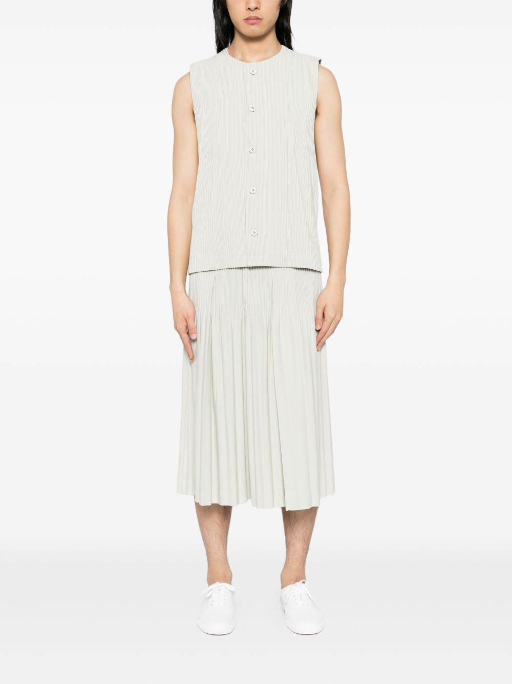 Pleated trousers