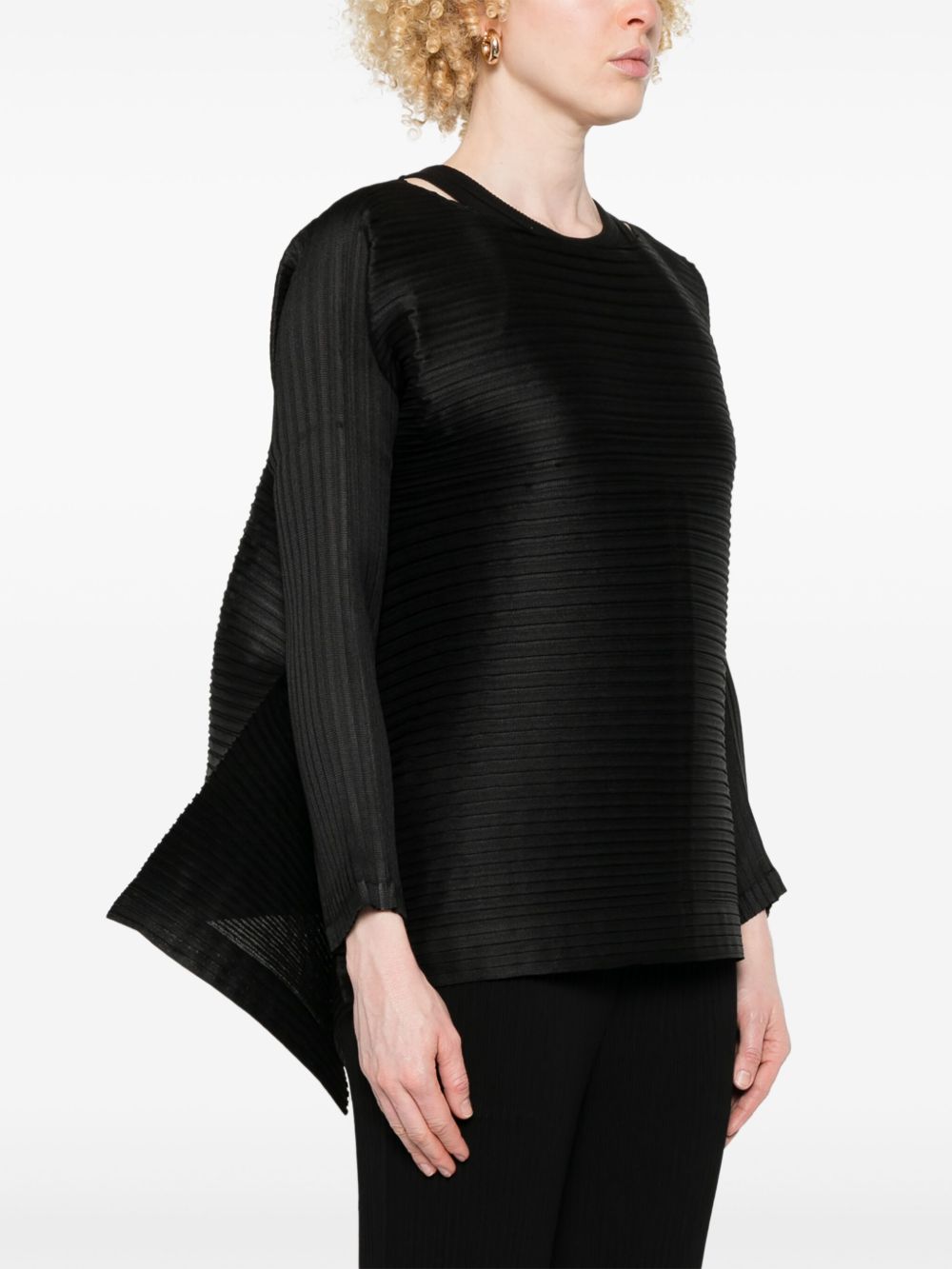 Pleated top