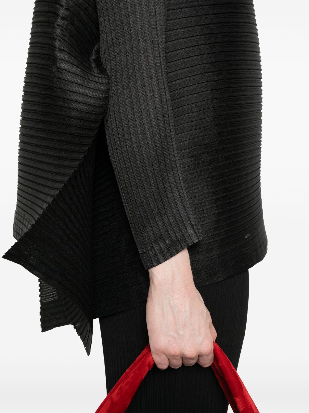 Pleated top
