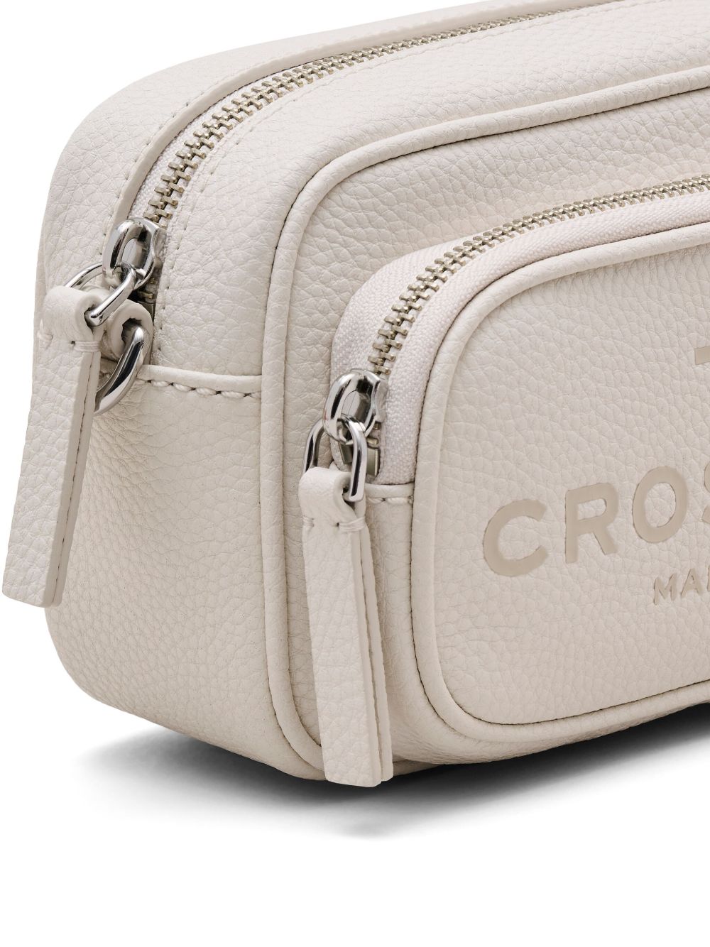 The crossbody leather bag