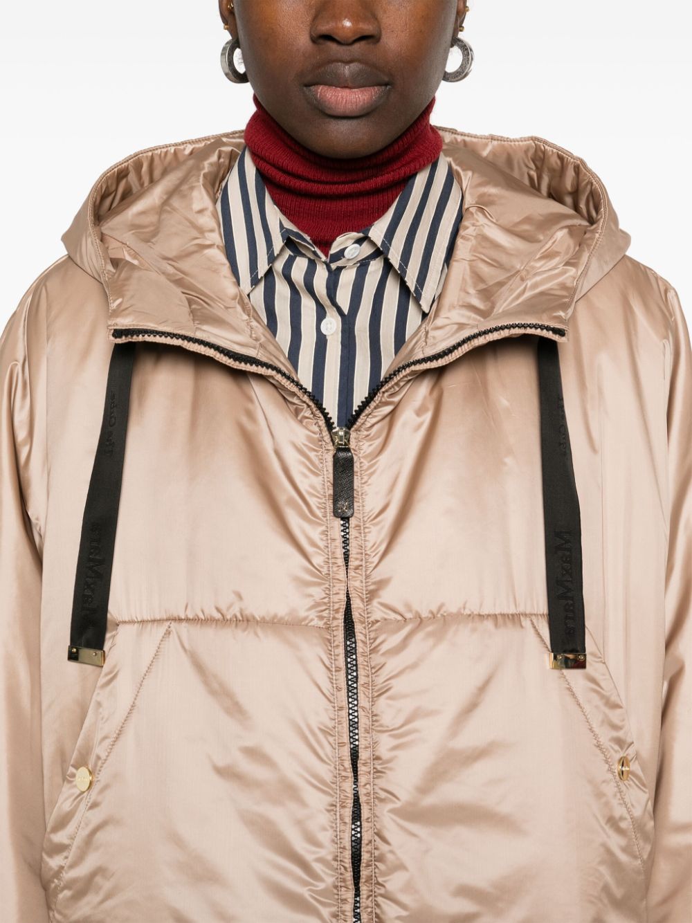 DOWN COAT