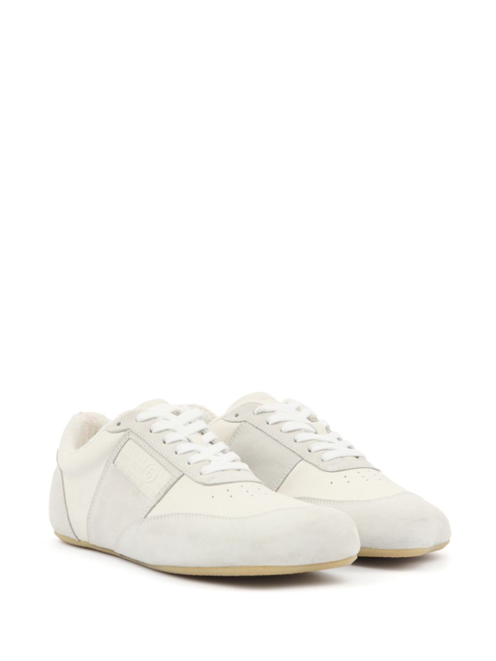 Anatomic leather sneakers
