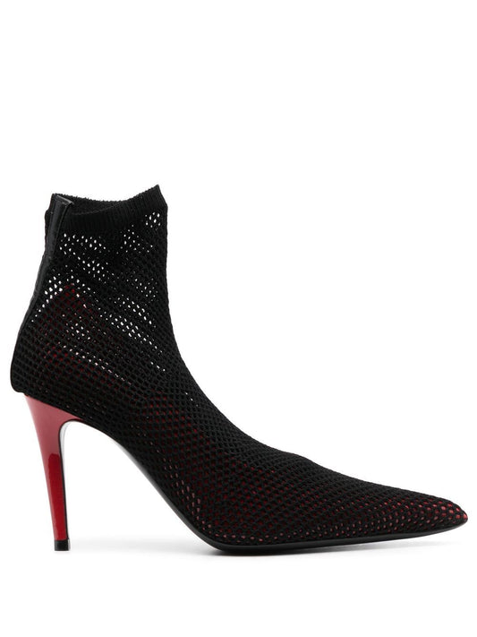 Fishnet pumps