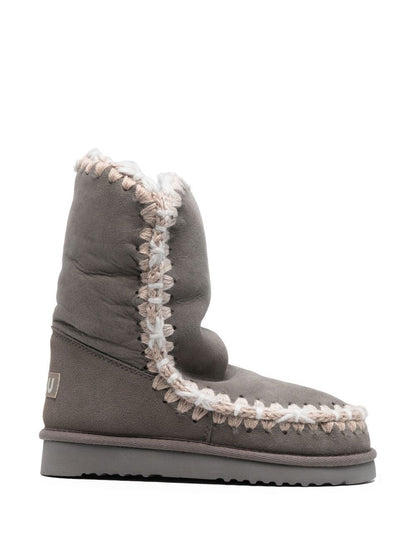 Eskimo overstitching boots