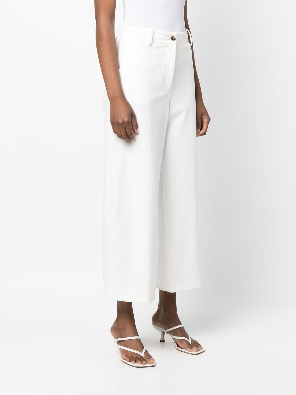 Wide leg trousers