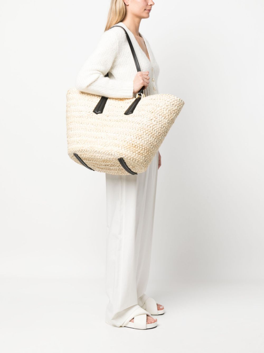 Straw shopping bag