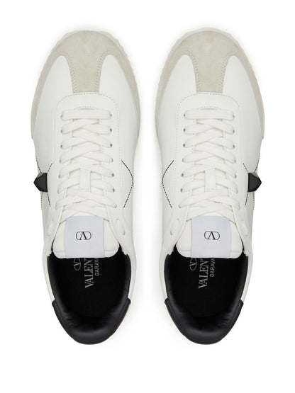 Stud around leather sneakers