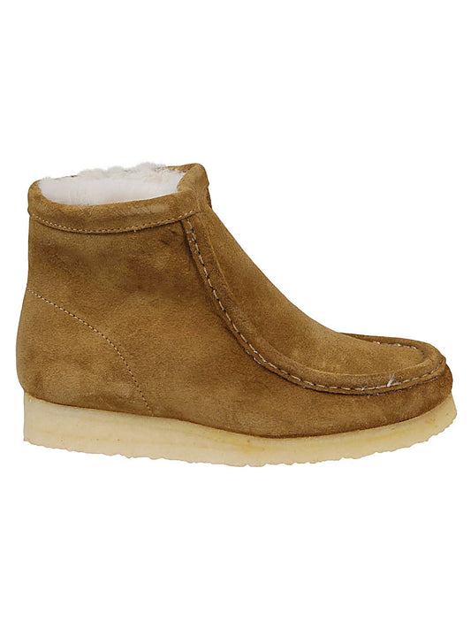 Wallabee hi suede leather boots