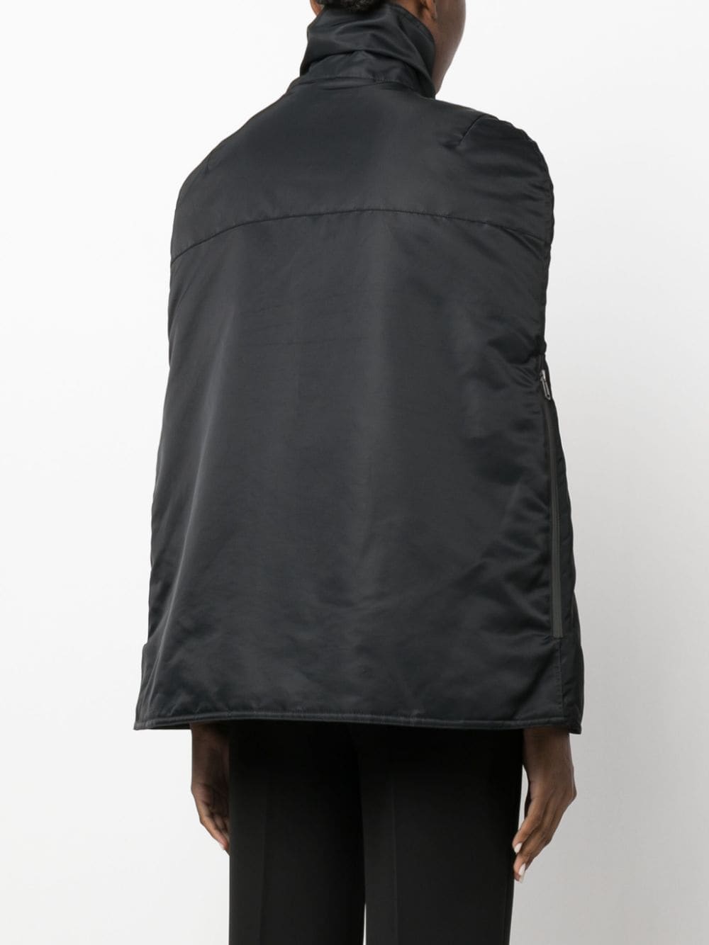 Logo bomber cape