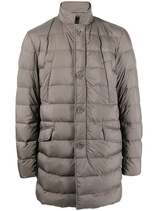 Il cappotto nylon down jacket