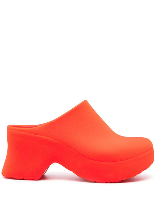 Terra foam rubber clogs