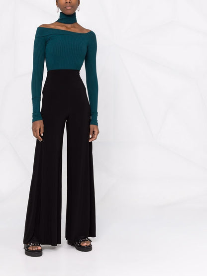 Wide leg trousers