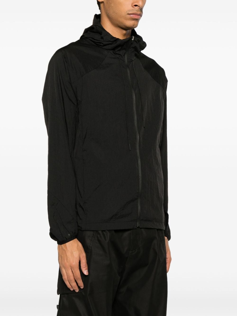 5.1 technical jacket right (black)