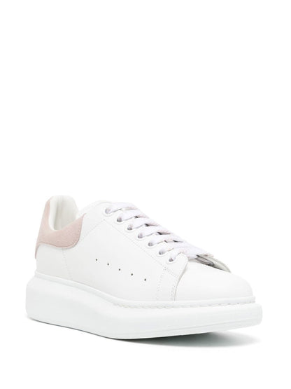 Oversize sneakers