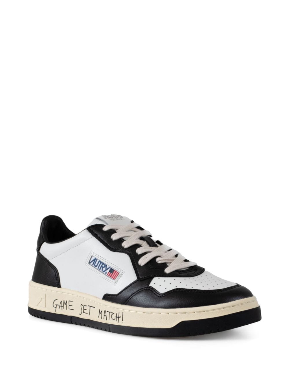 Medalist low leather sneakers