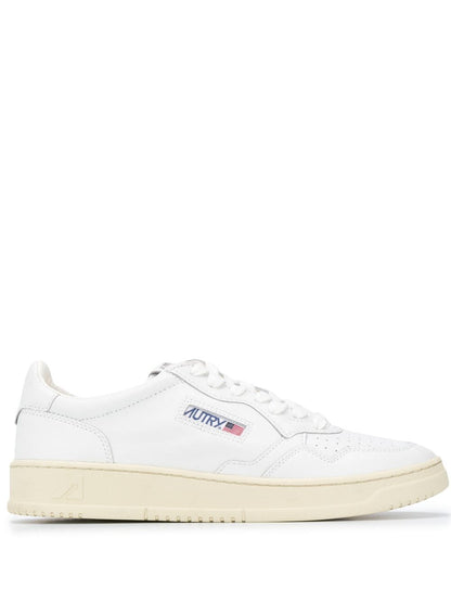 Medalist low leather sneakers