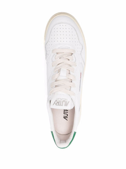 Medalist low leather sneakers