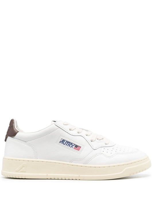 Medalist low leather sneakers