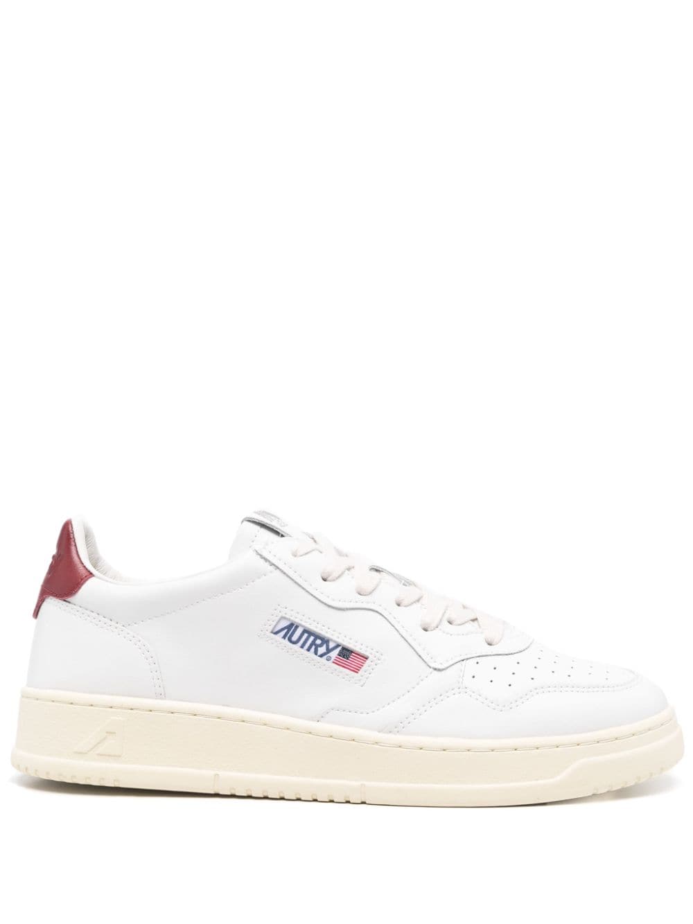 Medalist low leather sneakers