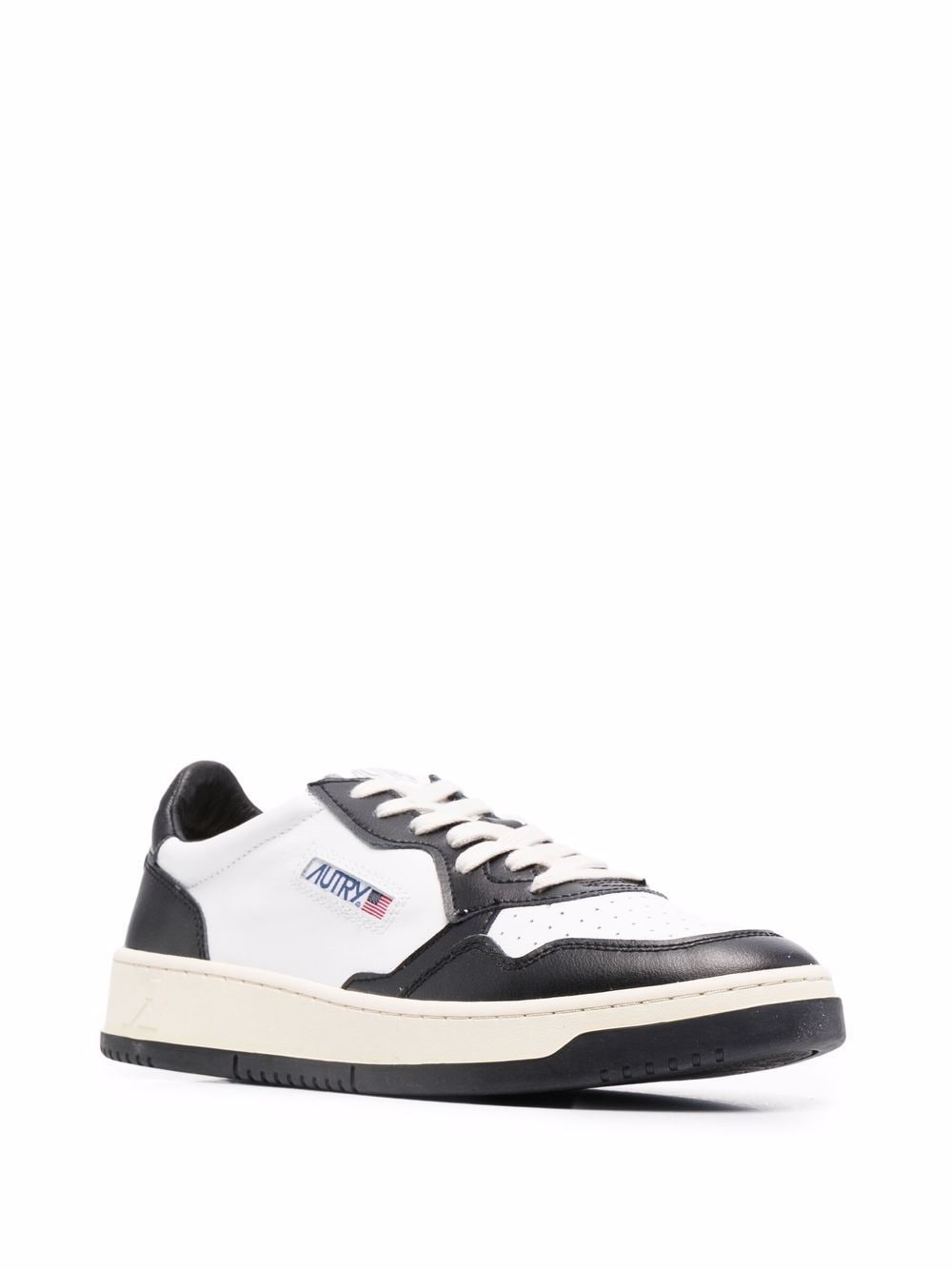 Medalist low leather sneakers