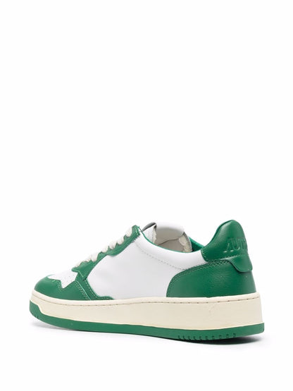 Medalist low leather sneakers