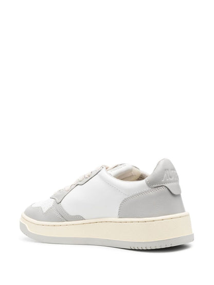 Medalist low leather sneakers