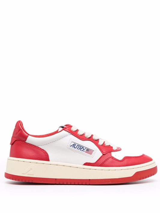 Medalist low leather sneakers