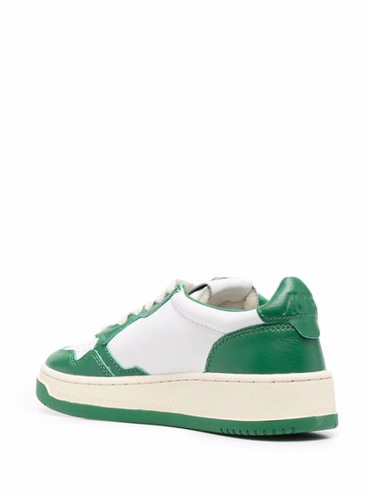 Medalist low leather sneakers
