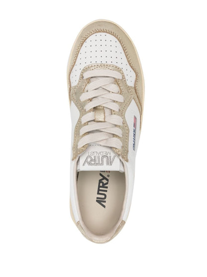 Platform low leather sneakers
