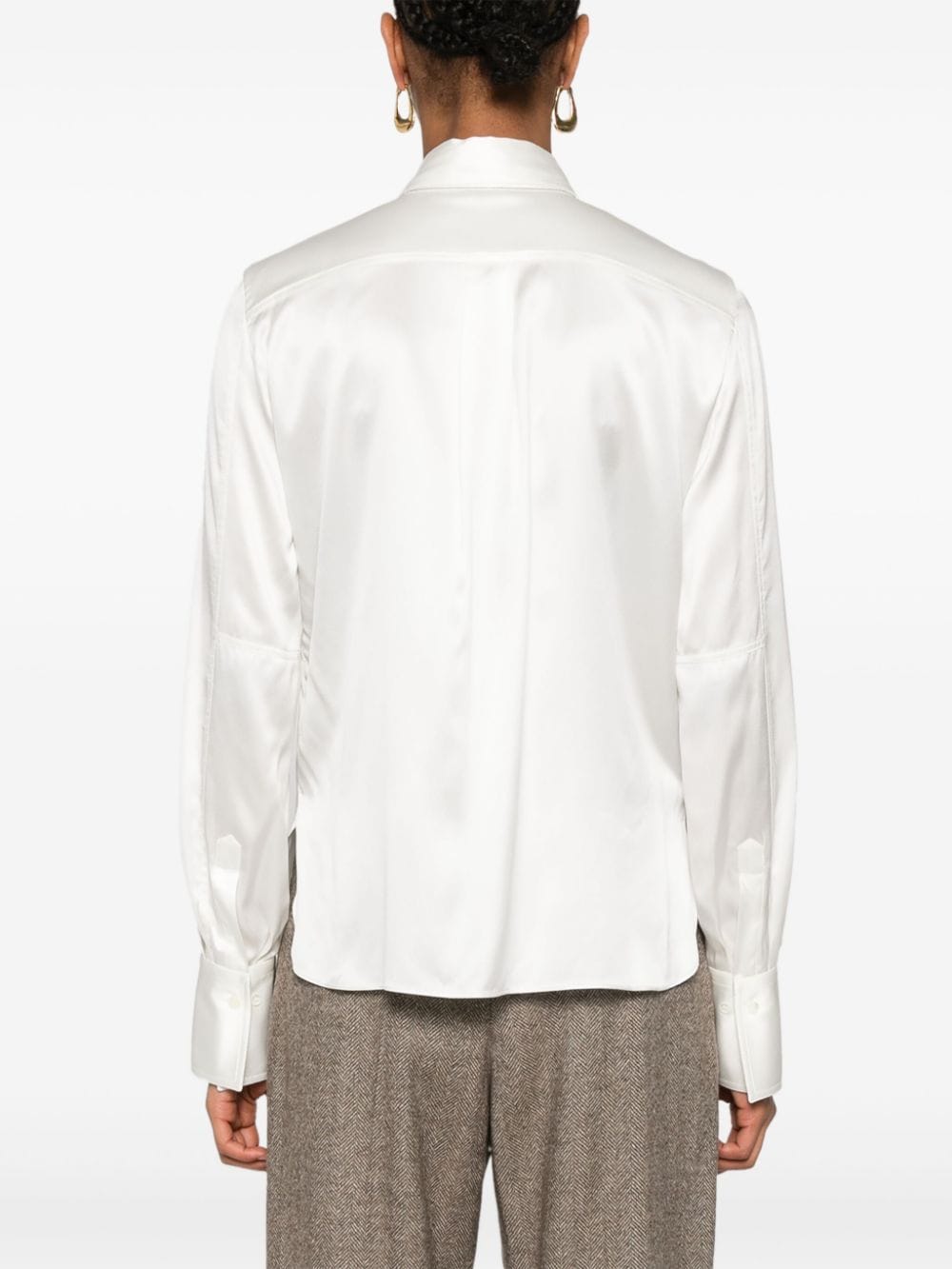 Silk stain shirt with shiny details