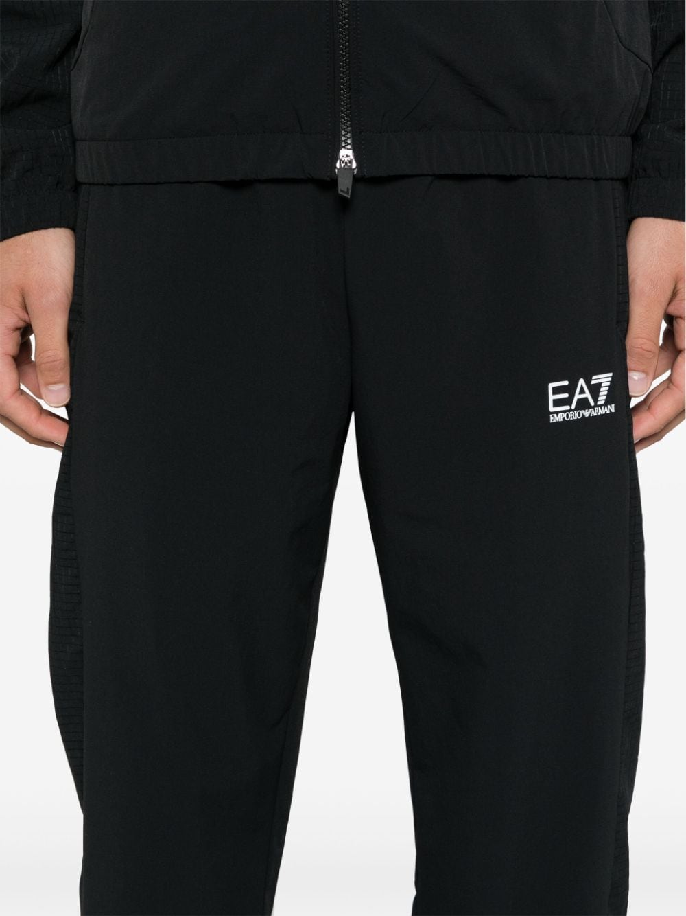 Logo tracksuit