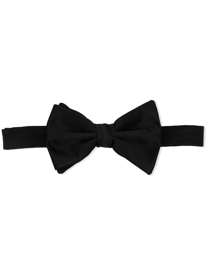 Silk bow tie