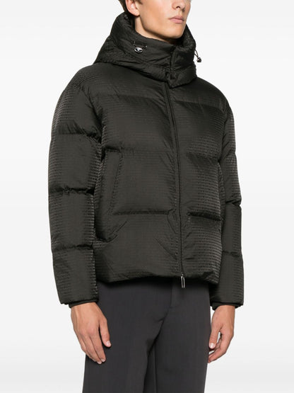 Nylon down jacket