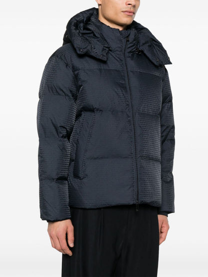 Nylon down jacket