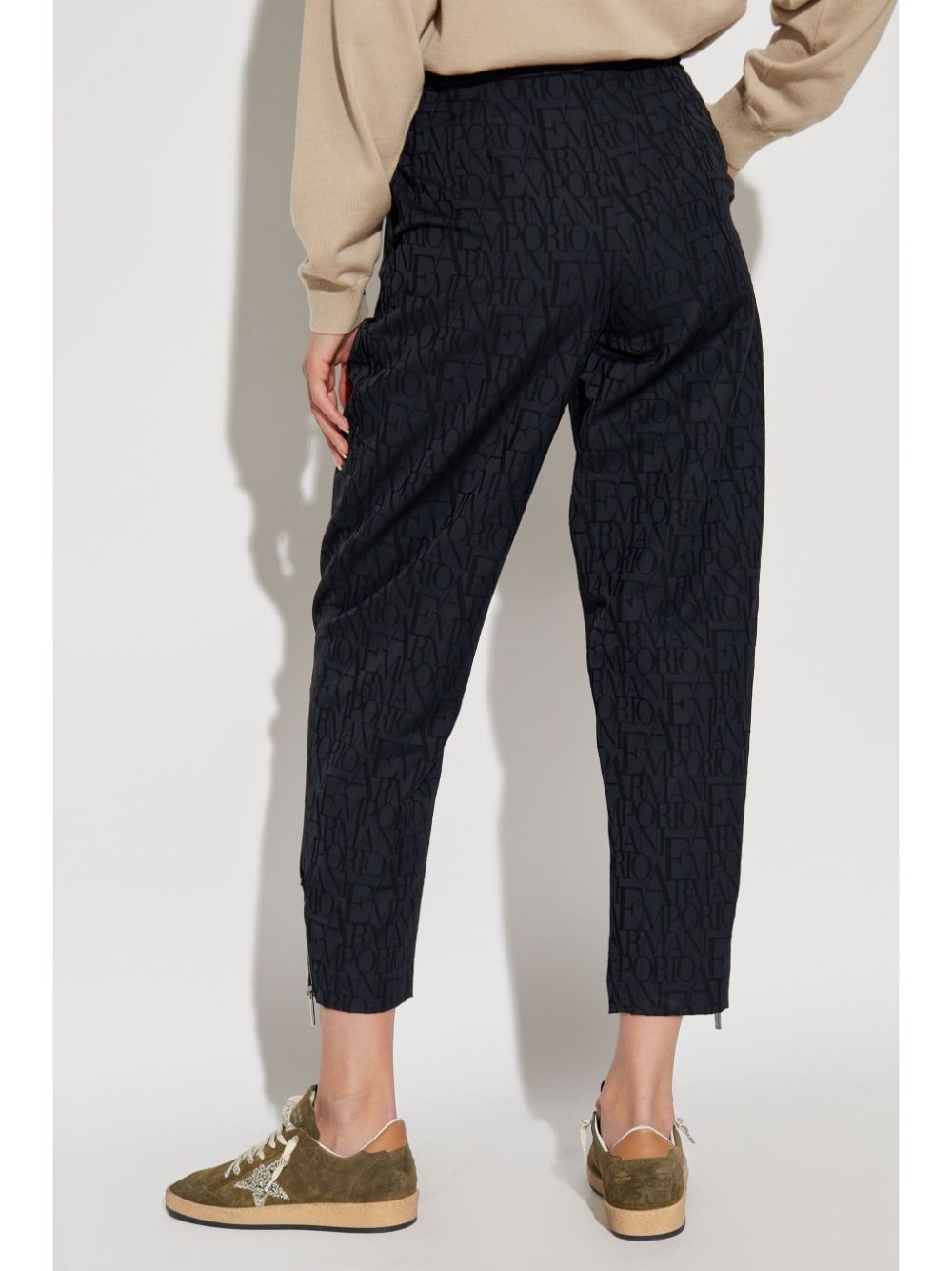 Baggy fit trousers