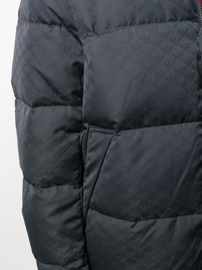 Nylon down jacket