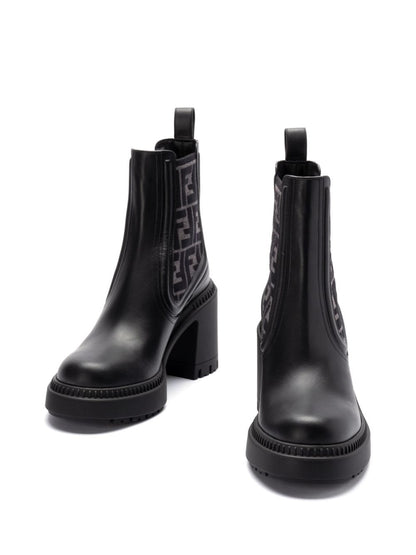 Domino leather boots