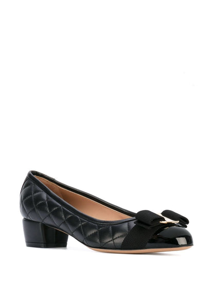 Vara leather pumps