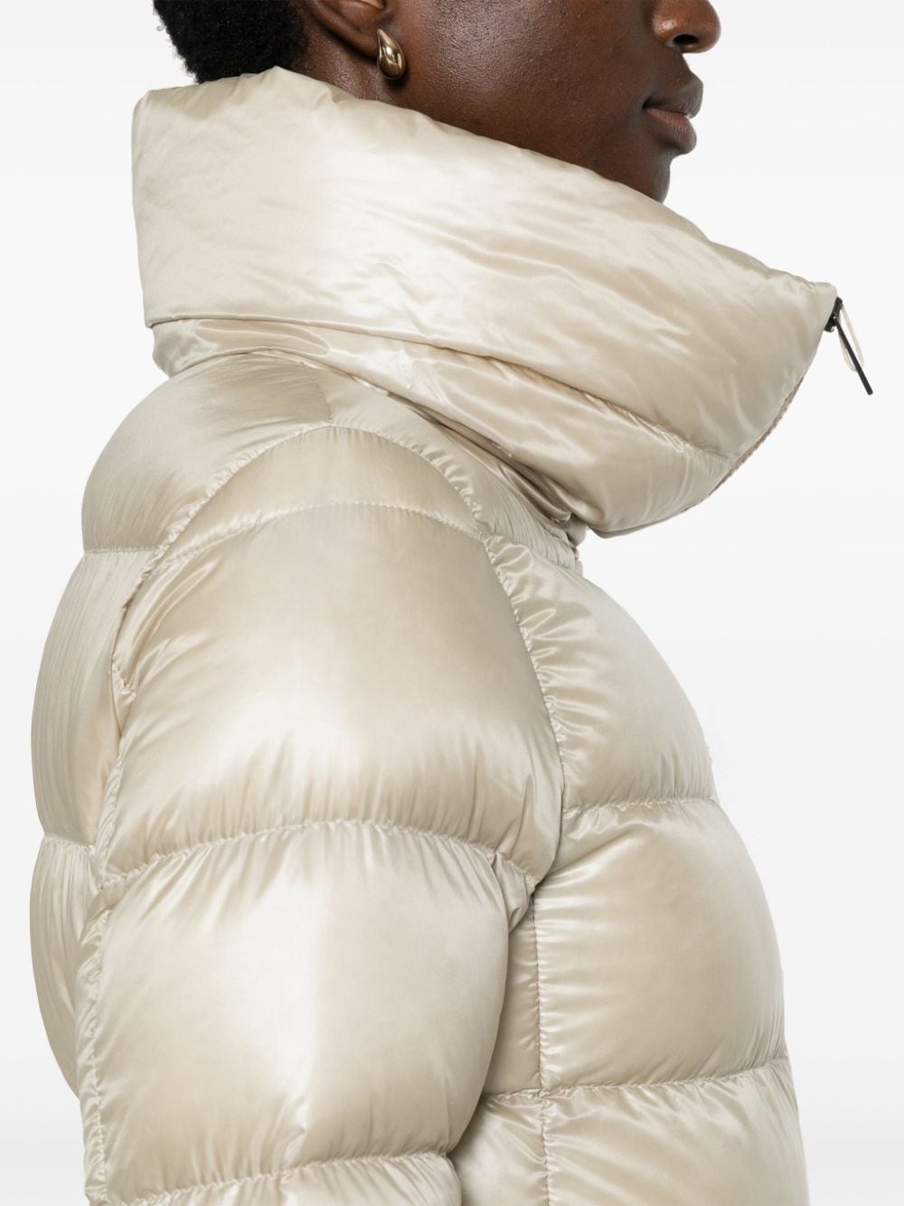 Belted short down jacket