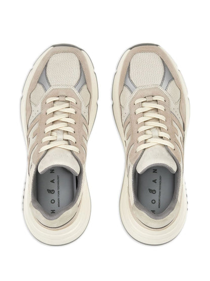 H669 leather sneakers