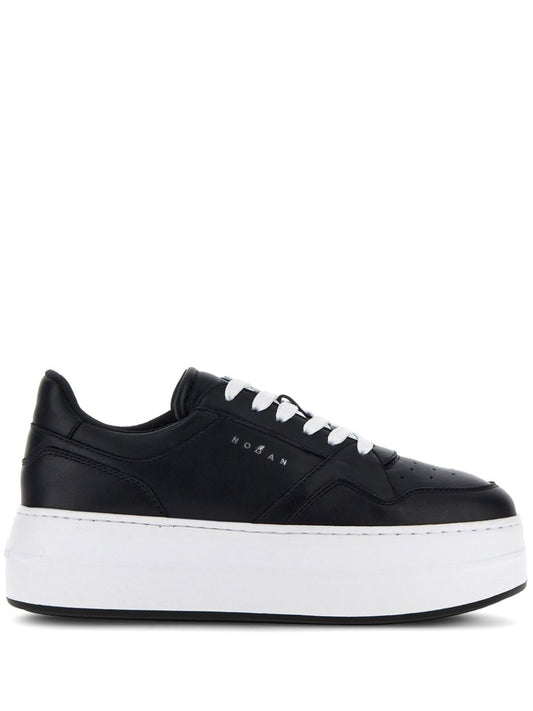 H670 leather sneakers