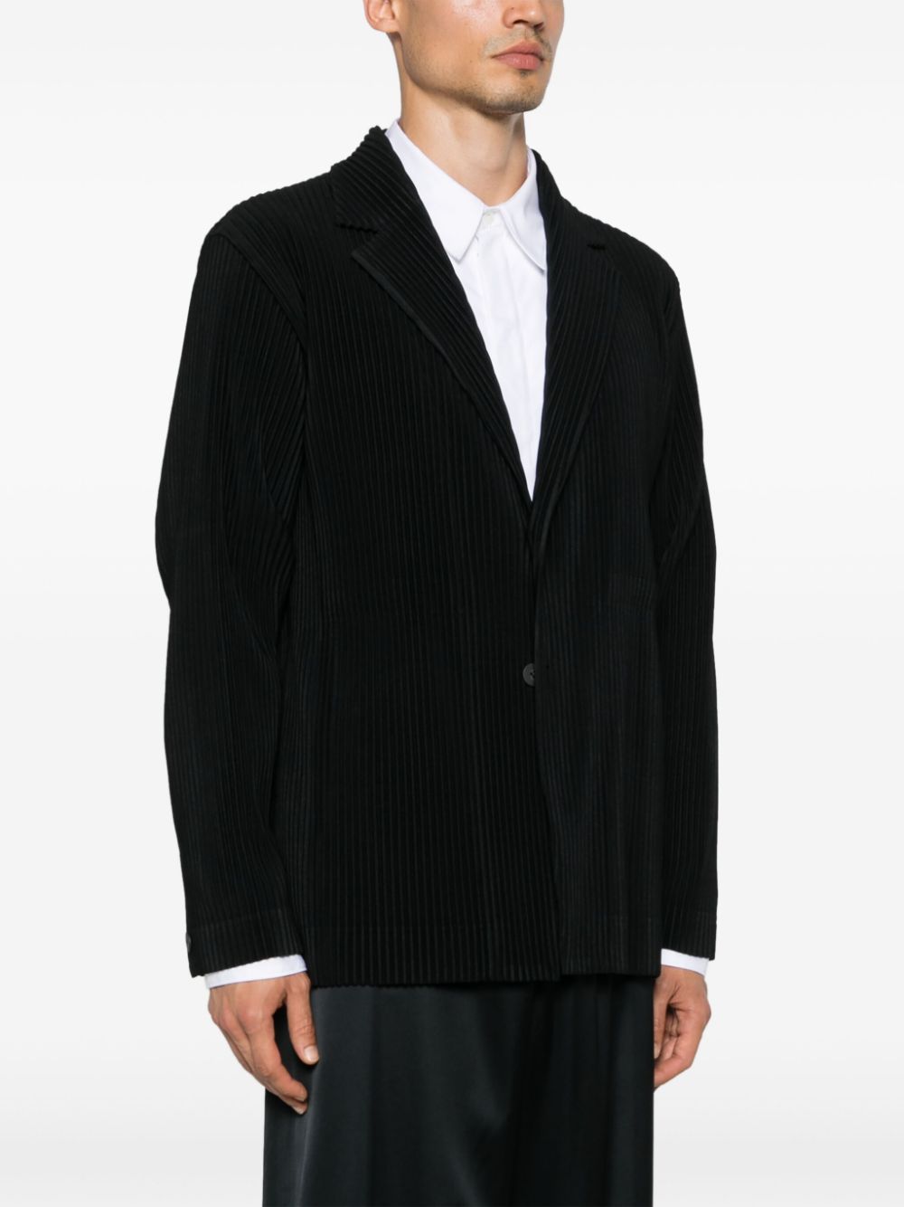 Pleated single-breasted jacket