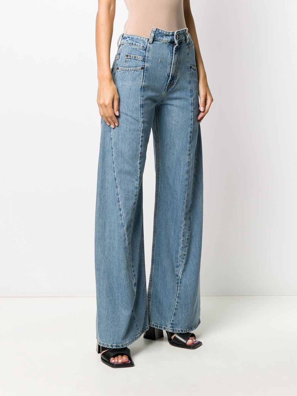 Cut-out waist denim jeans